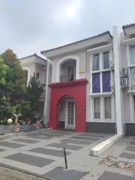 Dijual Rumah  Cluster Lavender Furnished Gading Serpong