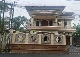 dijual rumah mewah dibawah harga pasaran Ciputat tangsel