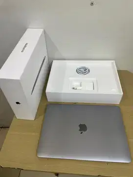 Macbook Air M1 2020 8/256 fullset