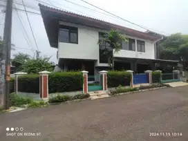 Rumah Terawat Siap Huni Lokasi Strategis Dekat Rs Mayapada di Turangga