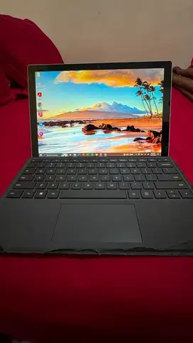 Microsoft Surface Pro 5 i5 7300U 12 8GB RAM 256GB SSD