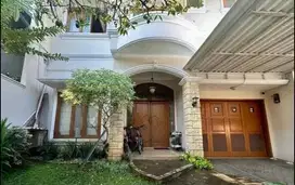 dijual rumah mewah komplek Lebak bulus jakarta selatan