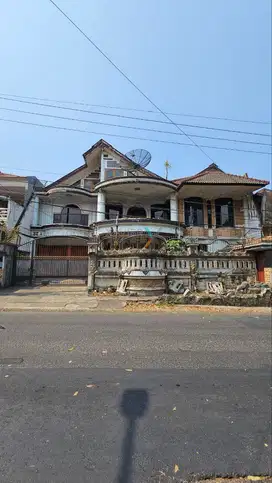 Disewakan Rumah di Poros Jalan Raya Tidar, Sukun Malang