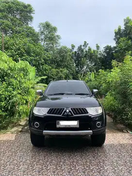 DIJUAL MITSUBITSHI PAJERO A/T EXCEED DIESEL 2010