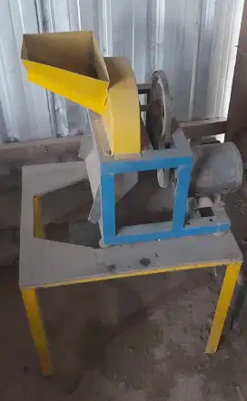 Mesin Pencacah serbaguna