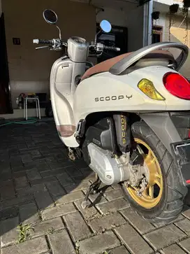 Scoopy eSP 2021 Prestige White – KM RENDAH 17rb-an – Kondisi Mulus!
