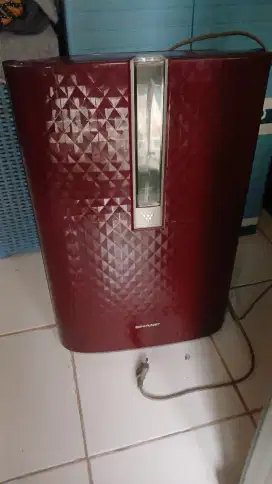 Air purifeir Sharp (penyaring udara)