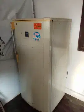 Freezer Sharp Crystal Ice