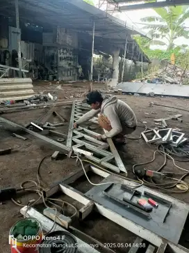 Tukang las listrik