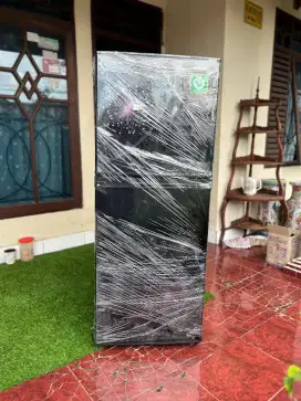Kulkas 2 Pintu Sharp Nominus
