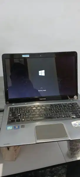 LAPTOP TOSHIBA SATELIT U840