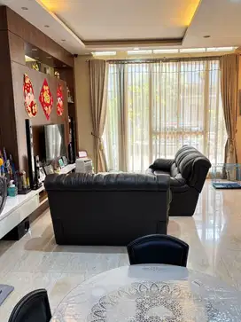 DISEWA RUMAH 3 LT PIK 1 CROWN GOLF UK 8x15 DOUBLE DECKER FULLY FURNISH