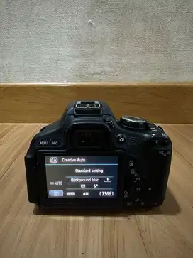 Kamera DSLR Canon 600D