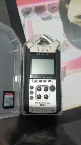 ZOOM RECORDER H4n