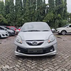 2 JT BRIO E MT 2015 LOW KM 70RB RARE ANTIK !!