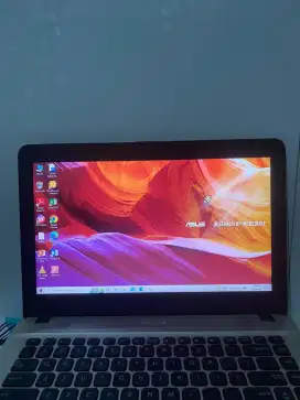 Laptop ASUS X441M