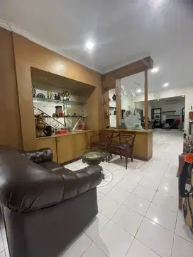DIJUAL CEPAT RUMAH GRISENDA PIK UK 9x19 SEMI FURNISH BAGUS TERAWAT