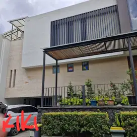 DIJUAL UNIT TOWN HOUSE DG KOLAM RENANG DI CILANDAK JAKARTA SELATAN