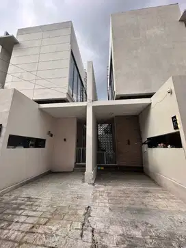 DIJUAL RUMAH MUDING KEROBOKAN,KUTA UTARA, BADUNG