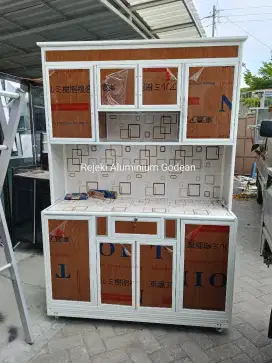 Lemari makan rak piring Acp 4 pintu