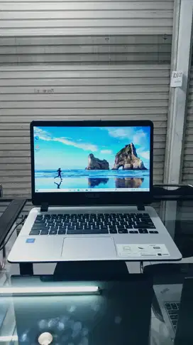 Asus Vivobook A407MA N4000 RAM 4GB SSD 256GB Layar 14 HD