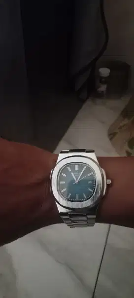 Jam Tangan Pria  Analog Fashion Kasual Model Nautilus