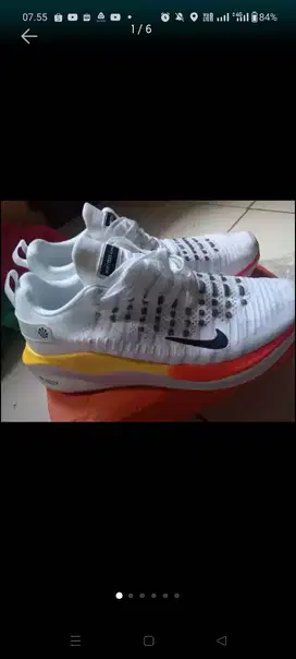 4 Sepatu Nike & 1 MLB