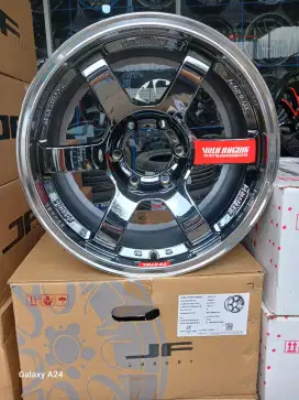 Te37 ring inf 18x9 6x139,7 ET 0 blackchrome 4pcs. Pajero fortuner