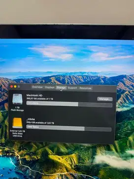 Macbook pro 2016 retina touchbar i7 ram 16 ssd 1tb