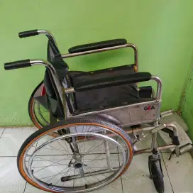 Kursi roda Gea dijual murah
