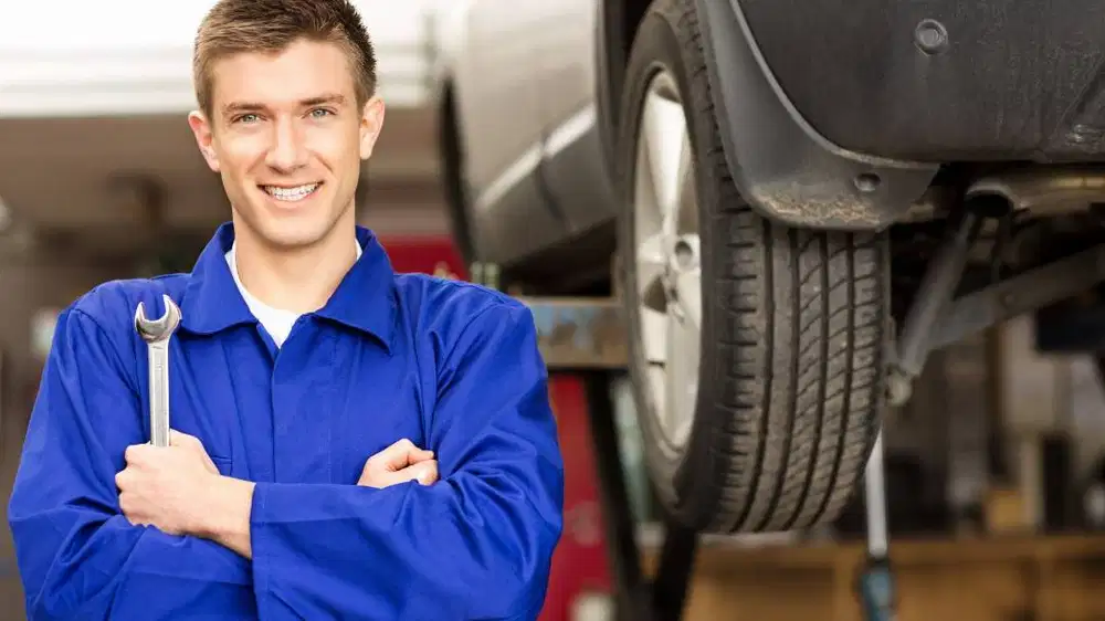 Dibutuhkan teknisi variasi lampu mobil lokasi MGK Kemayoran