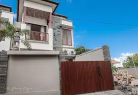 RUMAH MEWAH LANTAI 2 BRANDA MUMBUL