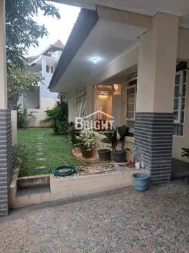 Disewakan Rumah Luas Siap Huni di Bintaro Jaya Sektor 9