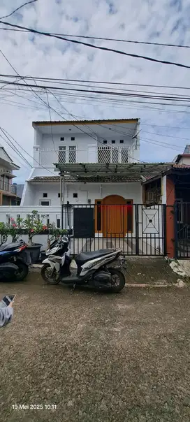 Jual Rumah Bulevar hijau bekasi nan 2 lantai siap huni (KNT)