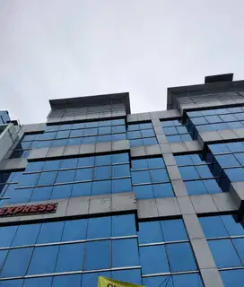 Ruko di Area Strategi Jalan Utama Pondok Bambu Jakarta Timur