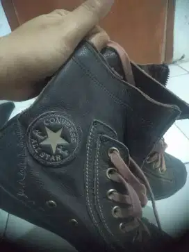 Converse Men Chuck Taylor All Stars Combat Boot in Burnt Umber size 41