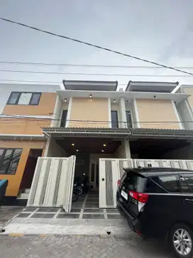 Rumah 2 Lantai Bagus SHM di Rungkut Mapan Minimalis Siap Huni