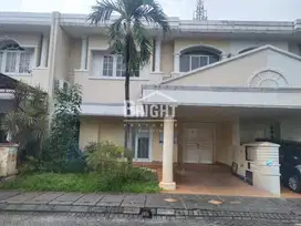 Dijual Rumah Luas Bebas Banjir di Pondok Ranji Tangerang Selatan