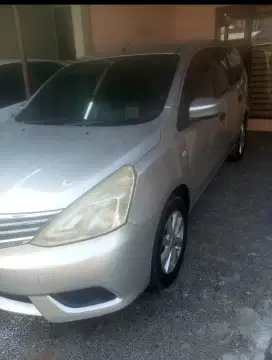 Jual mobil Grand Livina matic 1500cc- pemakaian pribadi