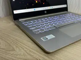 Hp 14s-FQ1037AU amd ryzen 7-5700u ram 8/512 mulusnormal like new