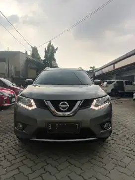 MOBIL ENAK ! Nisaan X-trail 2.5 AT 2016 Xtrail Matic KONDISI TOP