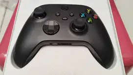 Xbox Wireless Controller + USB-C Cable