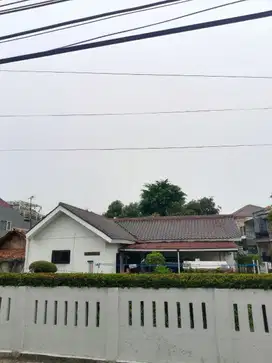 Dijual Tanah dan Bangunan hook ,Luas 605m2  Cengkareng Jakarta Barat