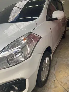 Poles mobil salon mobil detailing nano ceramic coating