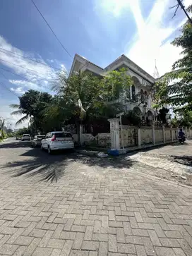 5.5jt/mtr dpt rmh pusat kota belakang bonnet surabaya