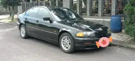 BMW 318i 2001 Bensin