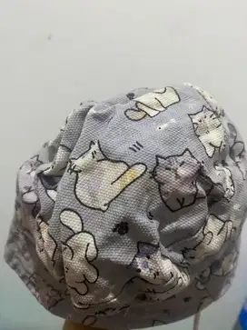 Bucket hat (preloved)