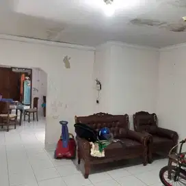 Dijual Rumah di Kompleks Sekneg Tangerang Blok A