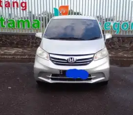 Dijual Honda Freed Type S Matic