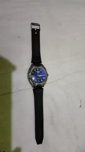 Seiko 5 dial biru